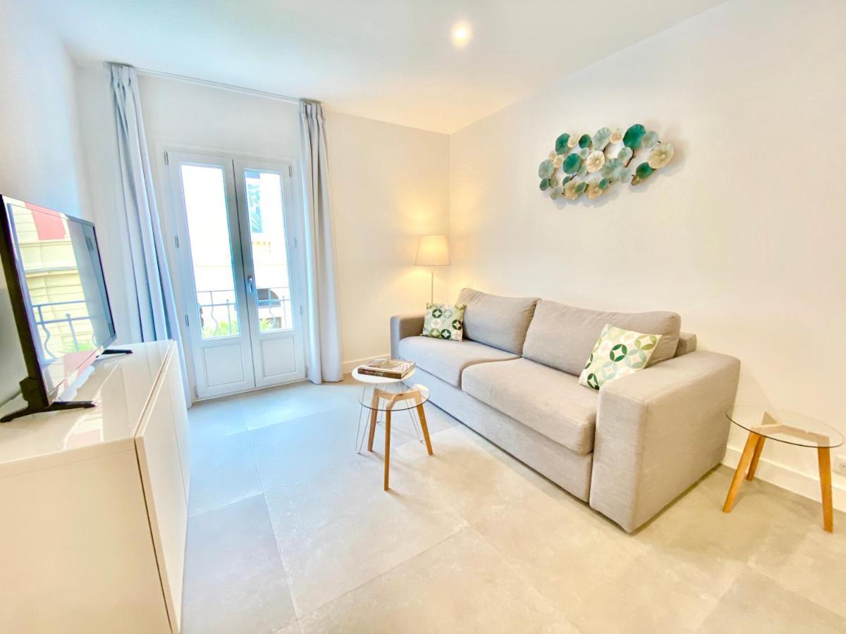 Republique Appartements ม็องตง ภายนอก รูปภาพ