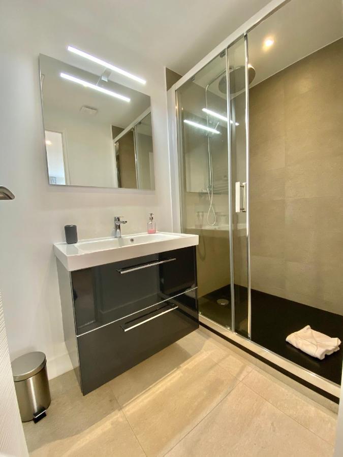 Republique Appartements ม็องตง ภายนอก รูปภาพ