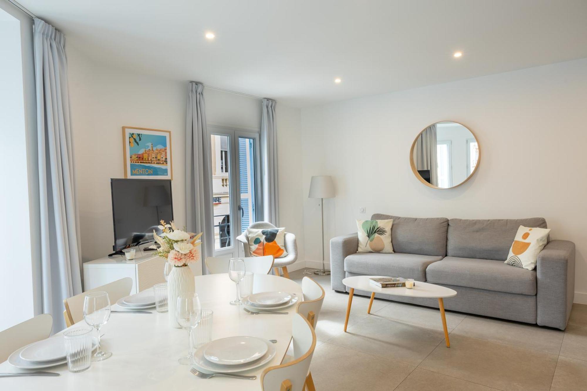 Republique Appartements ม็องตง ภายนอก รูปภาพ